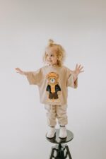 T-shirt oversize Axel Teddy beige - obrazek 2