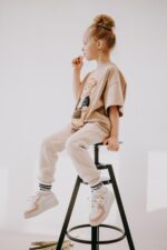 T-shirt oversize Axel Teddy beige - obrazek 5