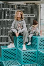 Bluza oversize Arthur Teddy dla mamy i taty dostępna od ręki - Image 4