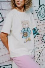 T-shirt oversize Emily Teddy cream dla mamy - obrazek 2