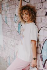 T-shirt oversize Margaret Teddy cream dla mamy - Image 5