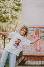 T-shirt oversize Rodney Teddy cream dla mamy - Image 3