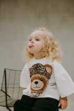 T-shirt oversize Elliott Teddy cream dostępna od ręki - Image 6
