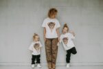 T-shirt oversize Elliott Teddy cream dla mamy - Image 12