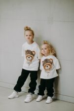 T-shirt oversize Elliott Teddy cream dostępna od ręki - Image 9