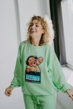 Bluza oversize Disco Teddy dla mamy i taty dostępna od ręki - obrazek 4