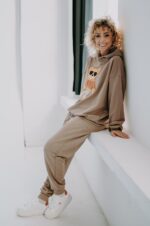 Spodnie dresowe latte Barry Teddy dla mamy i taty - obrazek 4