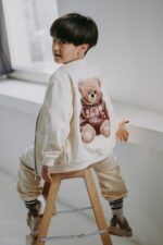 T-shirt oversize Biscuit Teddy beige dostępny od ręki - obrazek 9