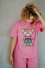 T-shirt oversize Rosie Teddy dla mamy i taty dostępna od ręki - obrazek 2