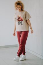 T-shirt oversize Mac Teddy beige dla mamy i taty - Image 2