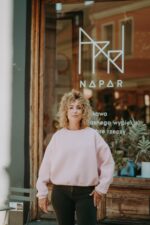 Bluza Basic oversize pudrowy róż - Image 11