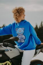 Bluza oversize Blue Teddy dla mamy i taty - Image 2
