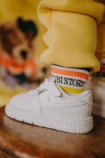 Spodnie dresowe żółte kanarkowe dostępne od ręki