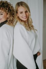 Bluza Basic oversize krótka ecrie - obrazek 9