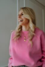 Bluza Basic oversize krótka różowa - obrazek 5