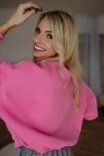 Bluza Basic oversize krótka różowa - obrazek 3