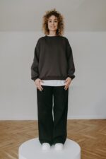 Bluza basic szara bez kaptura - obrazek 2