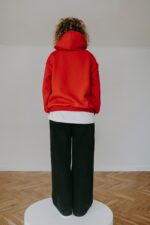 Bluza basic czerwona z kapturem - obrazek 3